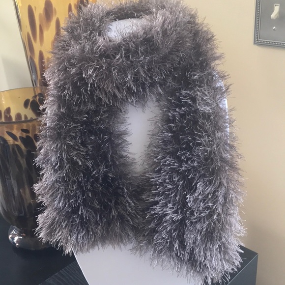 Handmade Gray Scarf ✨NWOT✨ - Picture 3 of 4